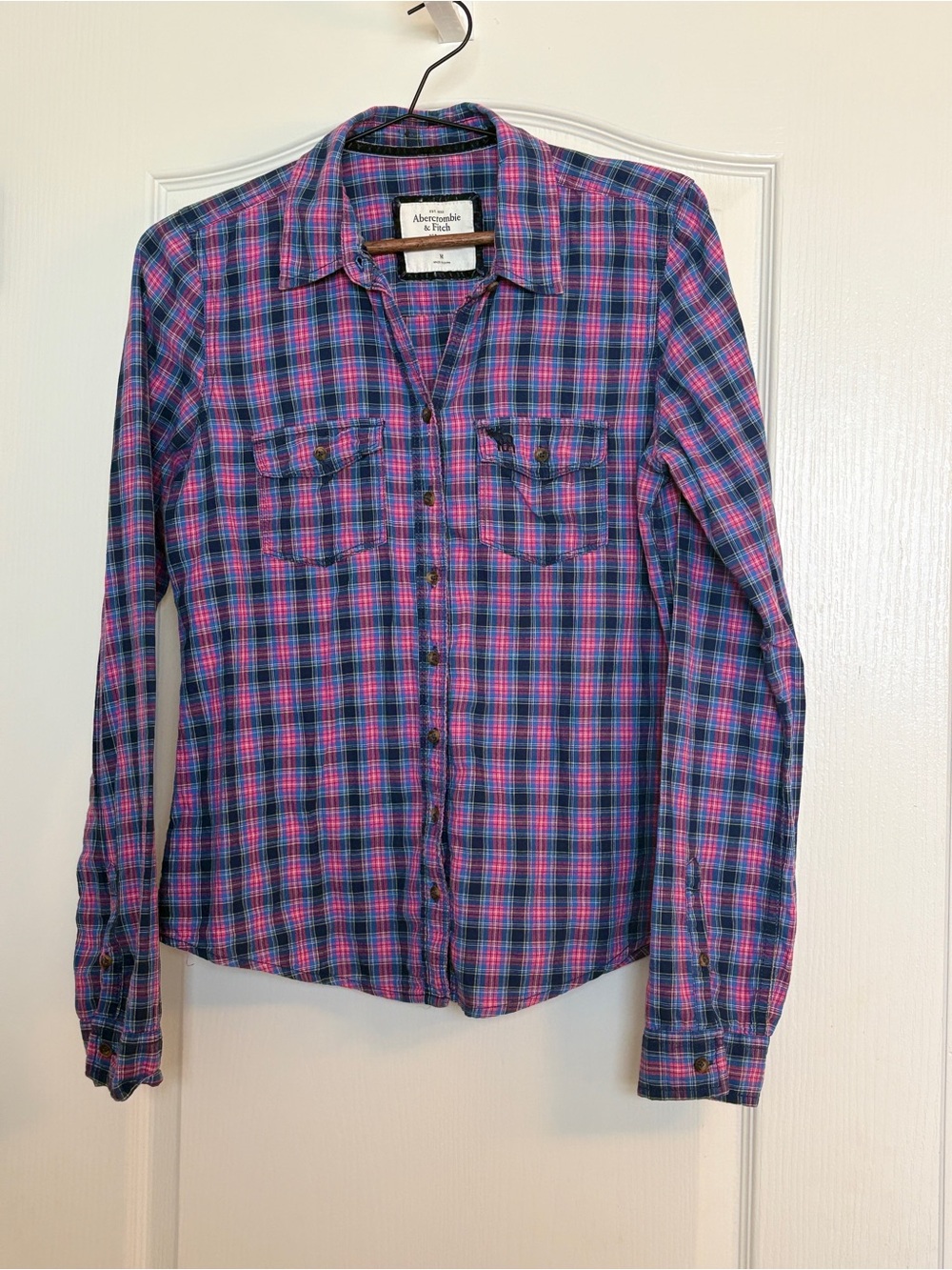 Abercrombie & Fitch Pink & Blue Plaid Button Down Shirt women’s Medium
